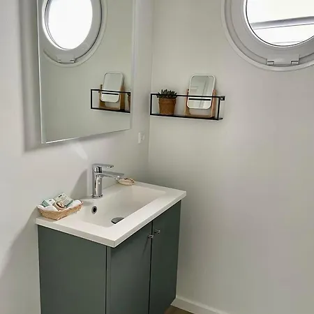Hausboot Aurora Mit Grossem Sonnendeck *